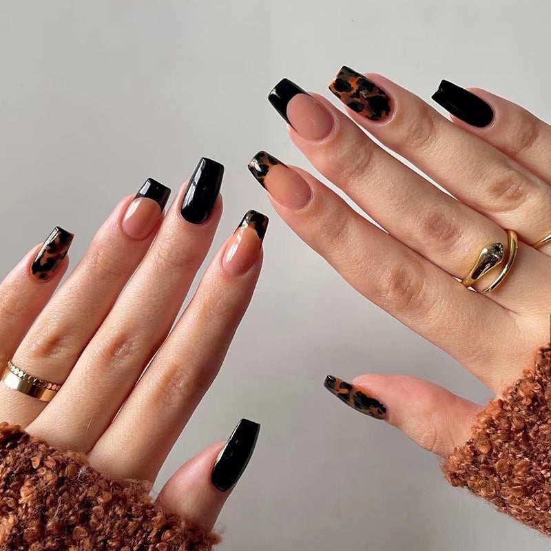 Artistic stiletto nails with leopard design Kalsten