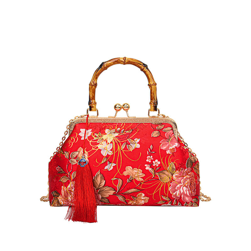 Vintage-Inspired Floral Handbag