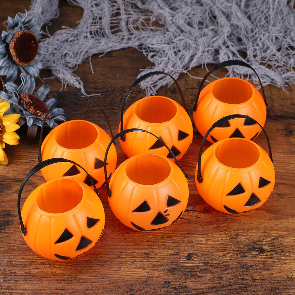Halloween Themed Trick-or-Treat Candy Bucket Kalsten