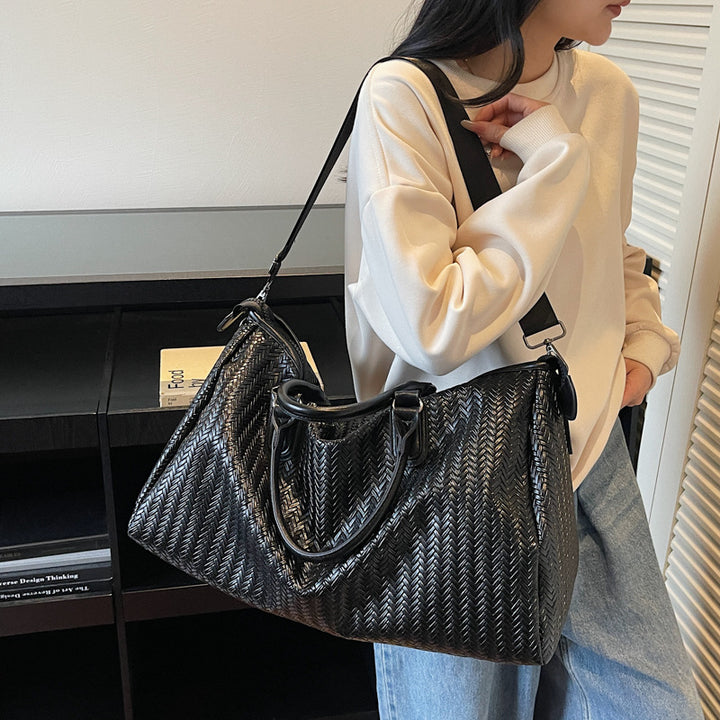 Noble and Durable Travel Bag in Modern Wave Pattern Kalsten