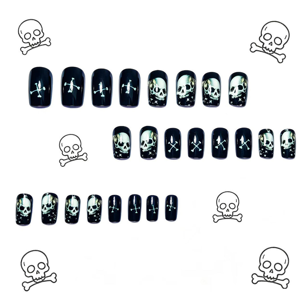 Gothic Skull Nail Art Kalsten