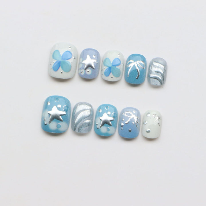 Thematic Ocean-Inspired Press-On Nail Set