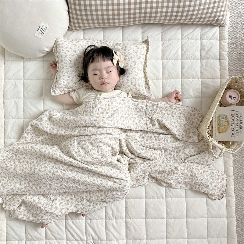 Unisex Muslin Blanket with delicate floral design and elegant ruffles Kalsten
