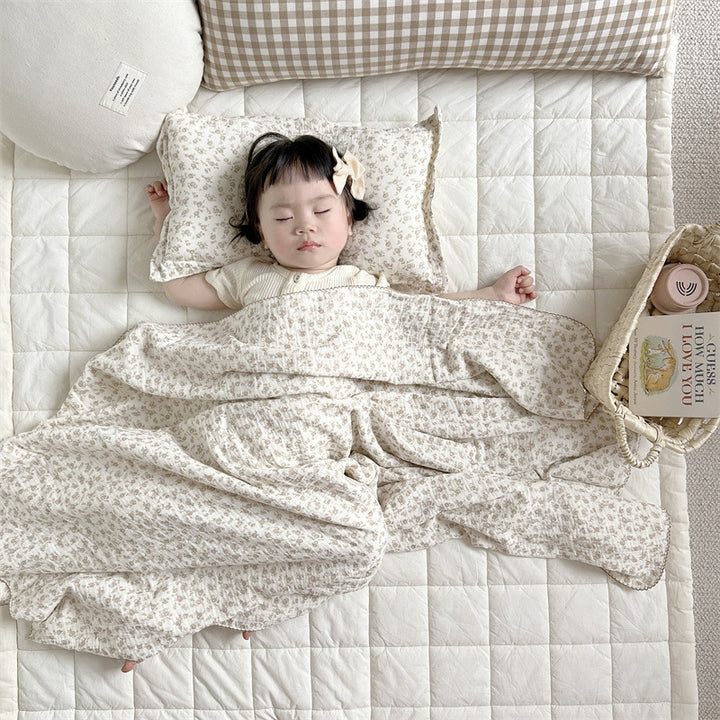 Unisex Muslin Blanket with delicate floral design and elegant ruffles Kalsten