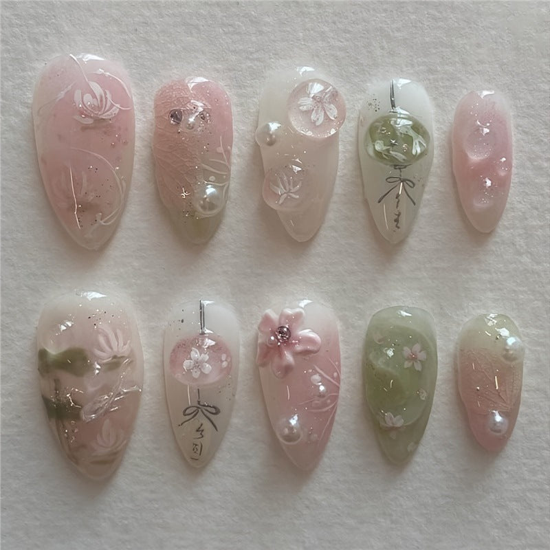 Floral Elegance Press-On Nail Set Kalsten