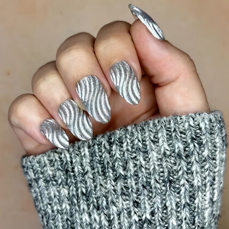 Sculpted Press-On Nail Art Kalsten