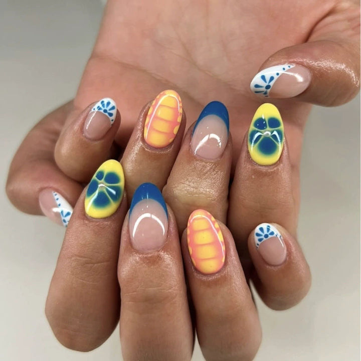Creative Artistic Press-On Nail Design
