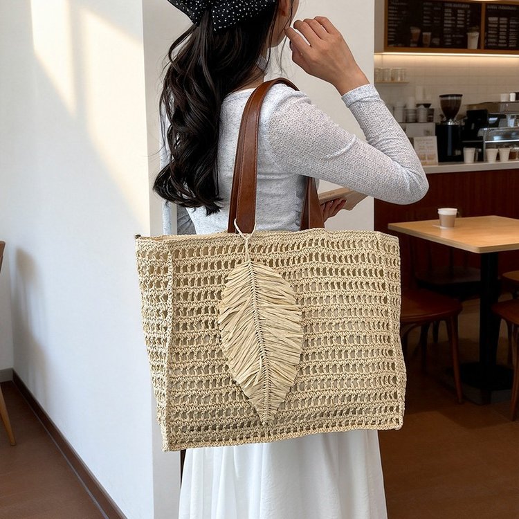 Handcrafted Beach Bag Made from Natural Materials Kalsten