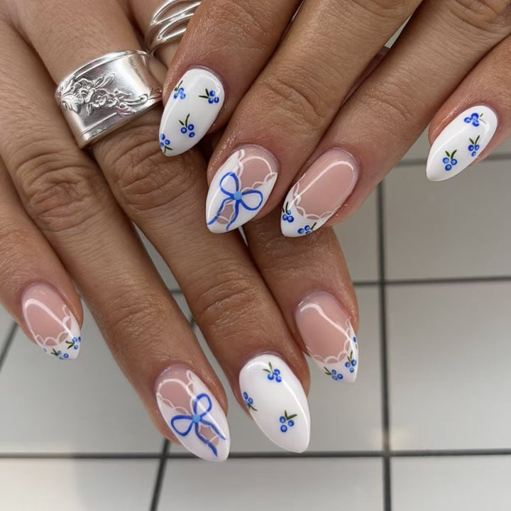 Artistic Floral-Themed Press-On Nails Kalsten