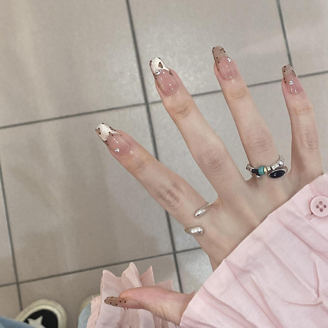 Stylish Heart Detail Press-On Nails
