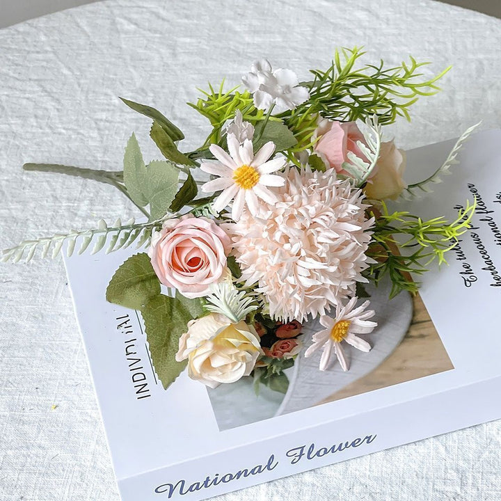 Naturalistic Floral Arrangement