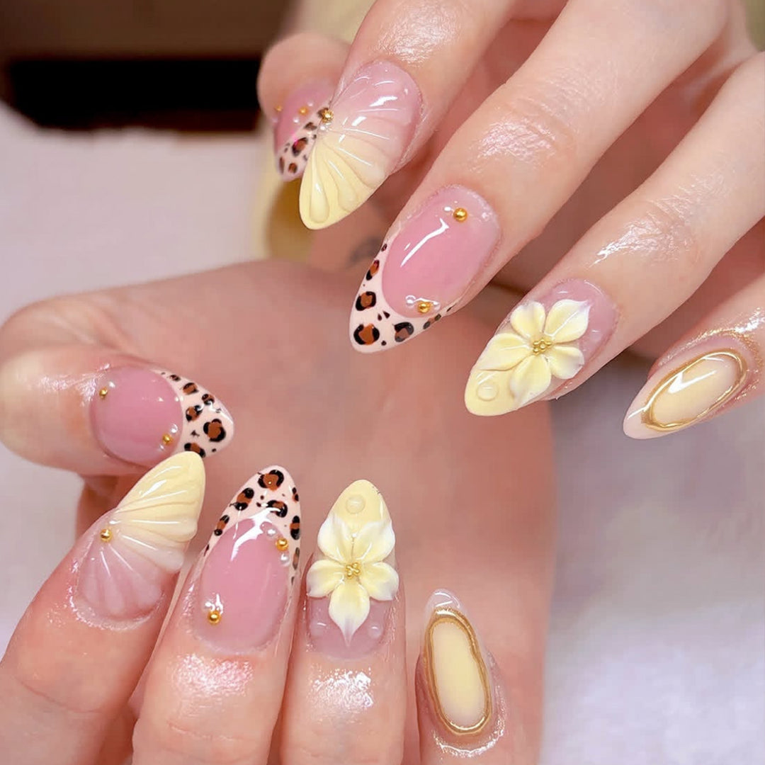 Decorative 3D Floral Nail Art Extensions Kalsten