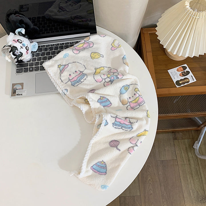 Cuddly blanket with playful animal motif Kalsten