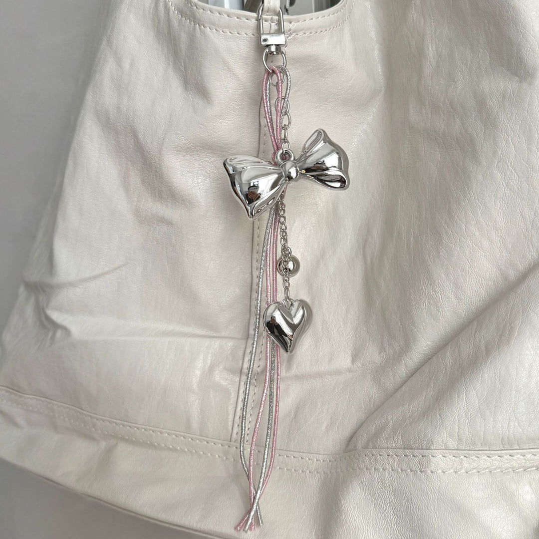 Elegant Bow and Heart Charm Keychain Kalsten
