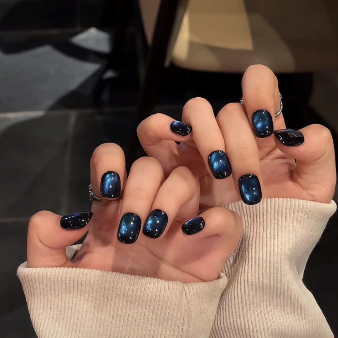 Glamorous Metallic Press-On Nails Kalsten