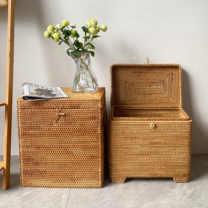 Ladies stylish storage box made of woven natural material Kalsten