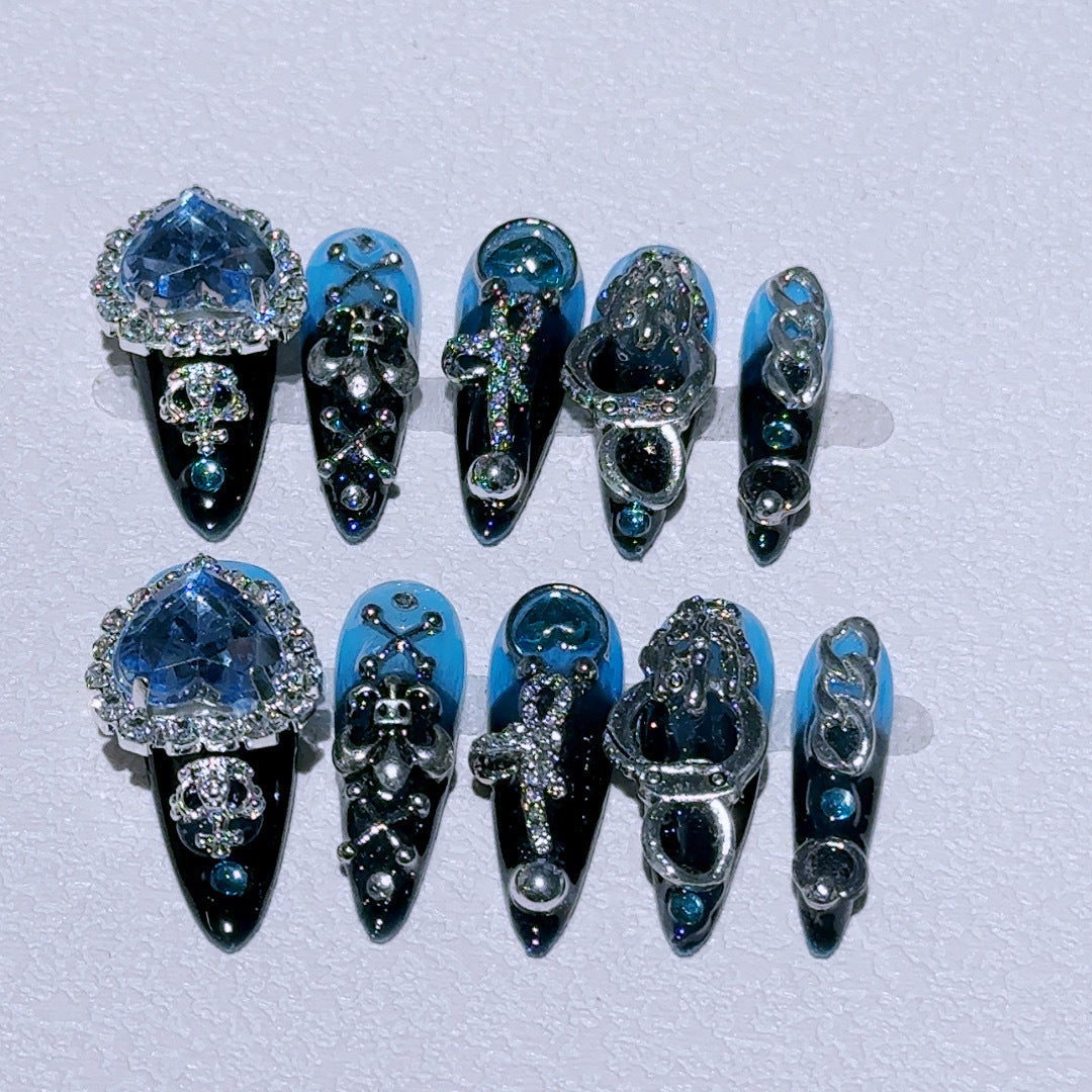 Glamorous Nail Art Extensions