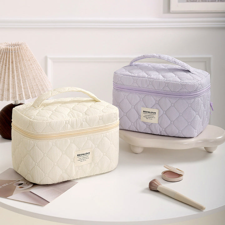 Quilted Multi-Compartment Makeup Organizer Kalsten