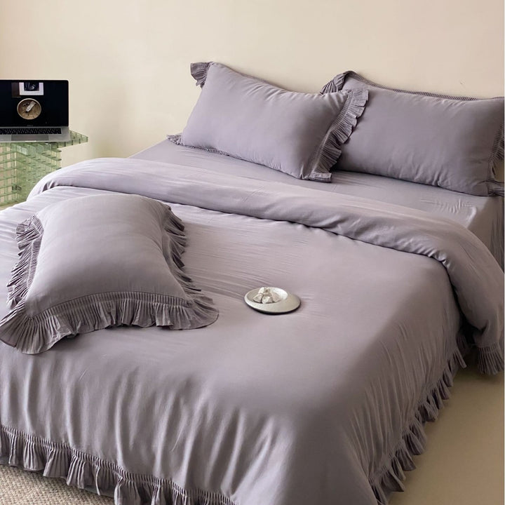 Bedding set made of high-quality cotton percale with gathered ruffle edges