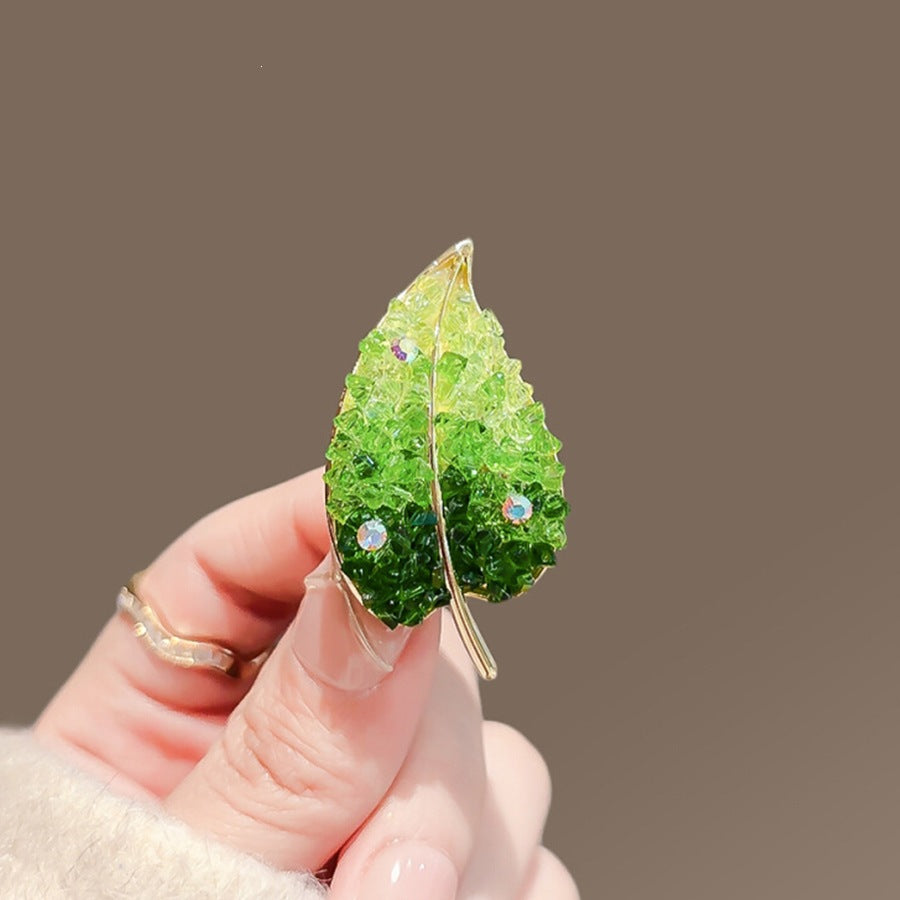 Elegant Leaf Brooch Kalsten