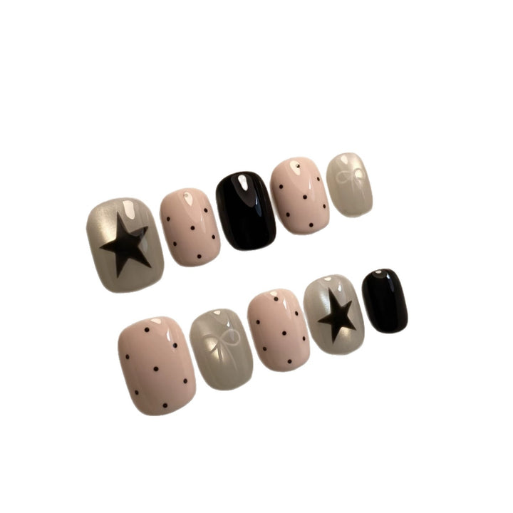 Artistic Press-On Nail Art Set with Stylish Star and Dot Patterns