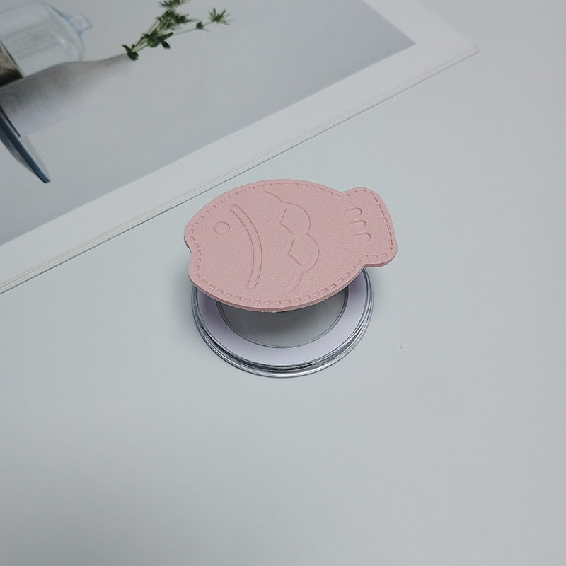 Fish-Shaped Leather Phone Holder Kalsten