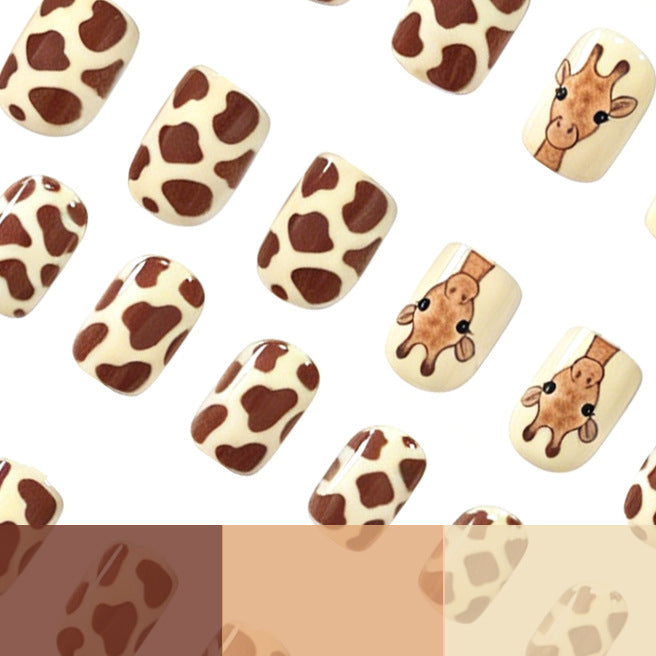 Artistic Giraffe-Themed Nail Art Extensions Kalsten