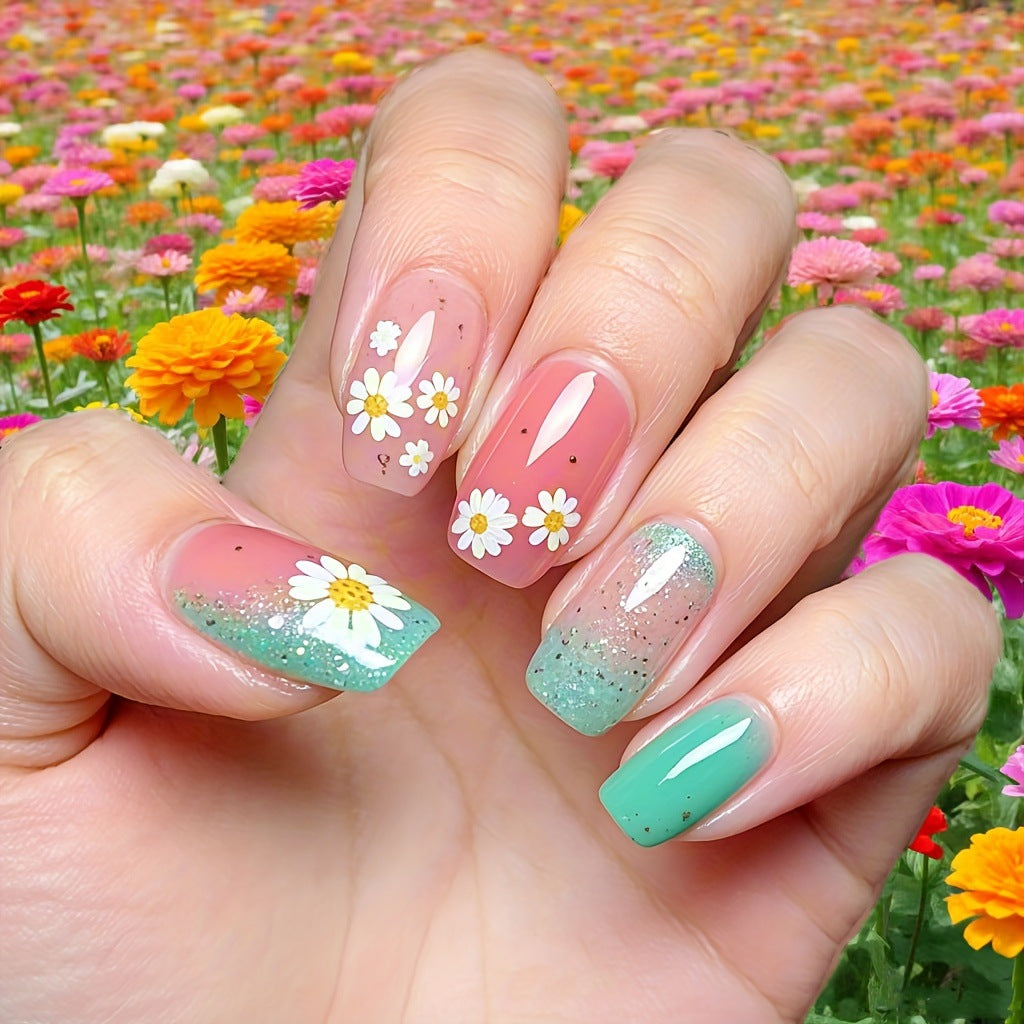 Artificial nails with summery flower designs Kalsten