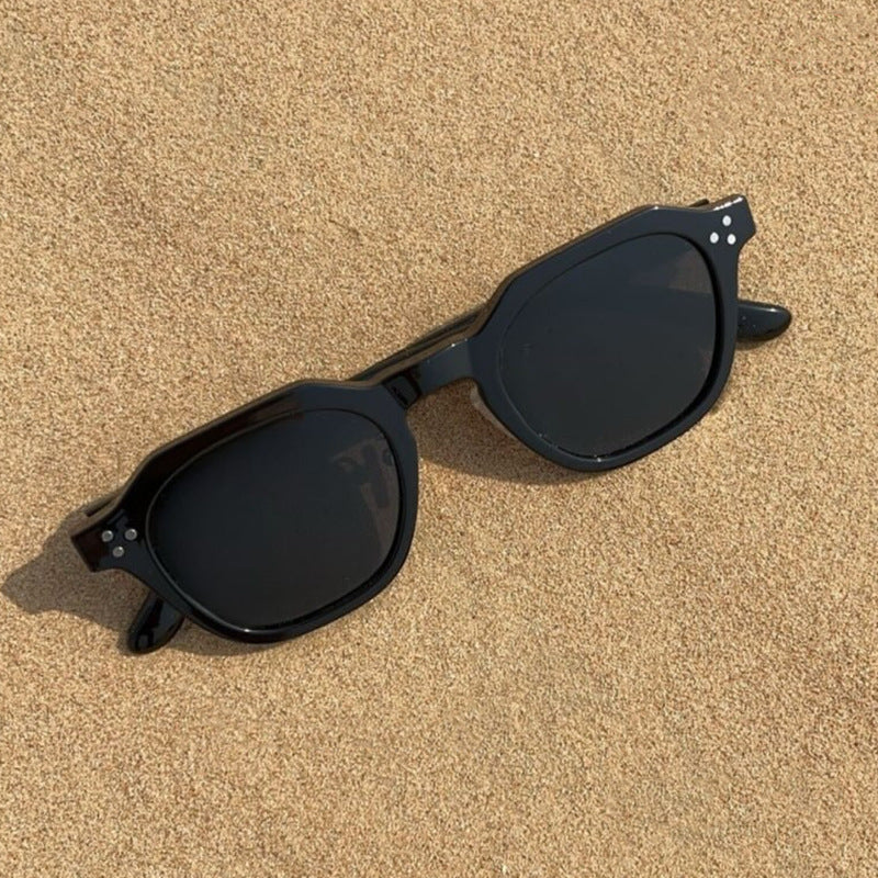 Ladies fashionable sunglasses in trendy hexagon design Kalsten