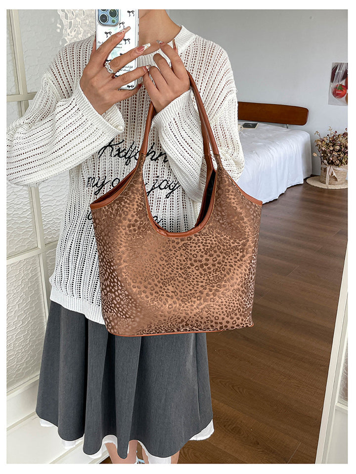 Spacious Leopard Print Shoulder Tote