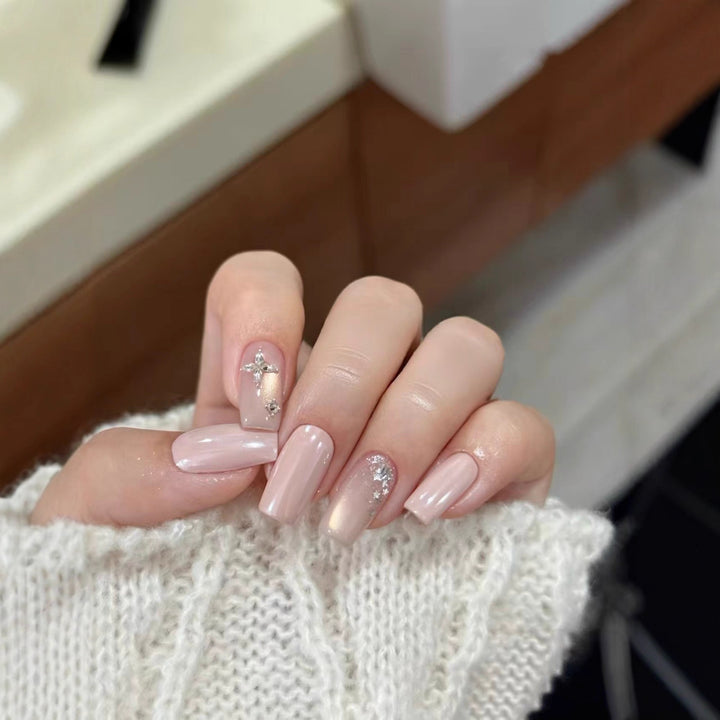 Elegant Press-On Nail Enhancements with Decorative Strass