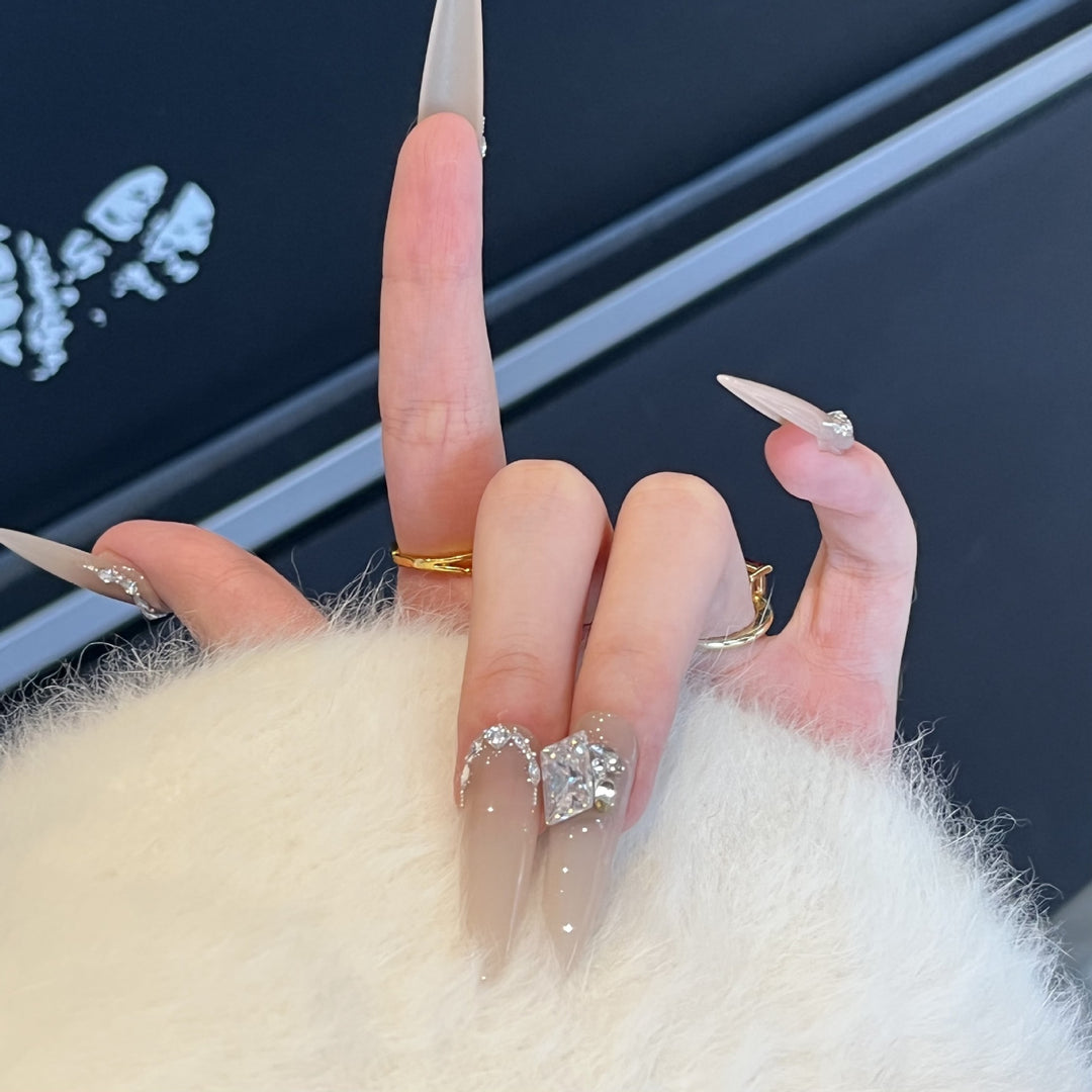 Rhinestone-Embellished Stiletto Press-On Nails Kalsten