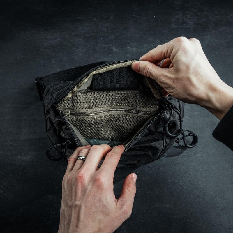 Practical shoulder bag with multifunctional compartments Kalsten