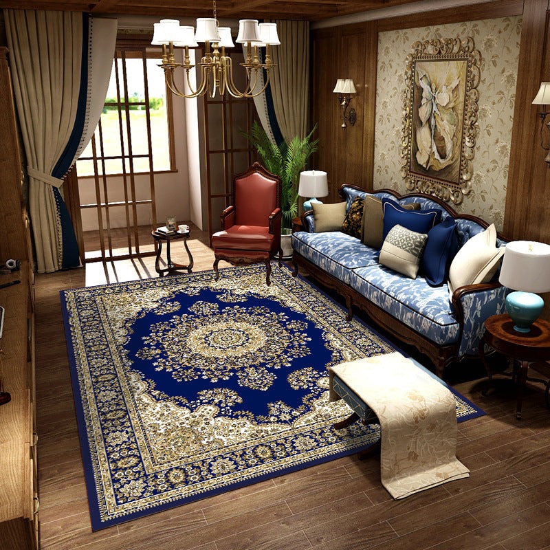 Elegant Vintage-Inspired Area Rug Kalsten
