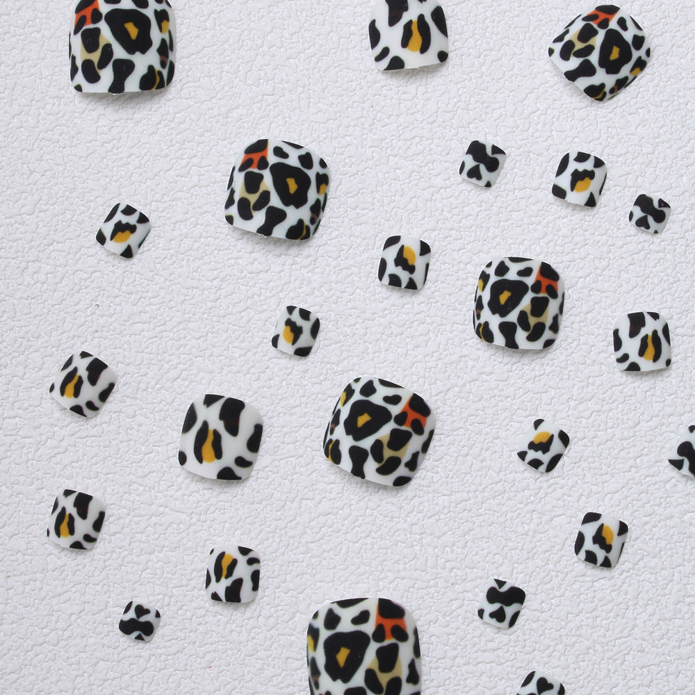 Playful Leopard Print Press-On Nails Kalsten