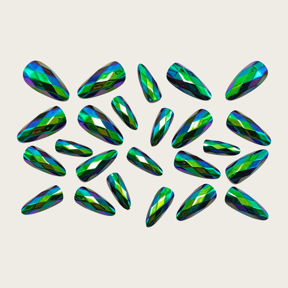 Glamorous artificial nails with faceted design Kalsten