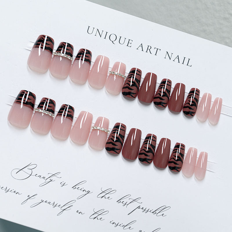 Stylish Animal Print Press-On Nails