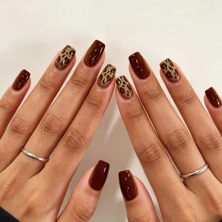 Chic Almond-Shaped Press-On Nail Set Kalsten
