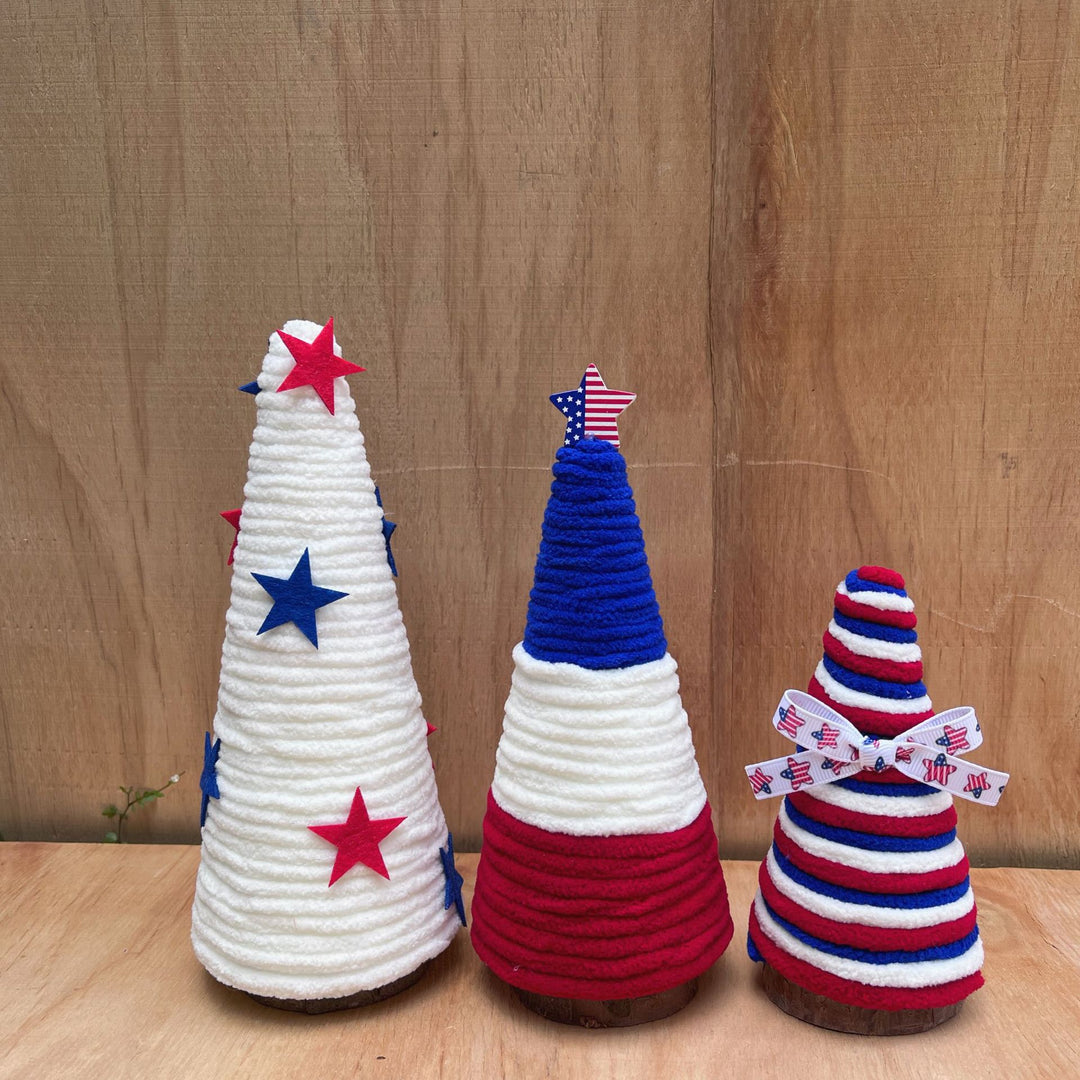 Unisex decorative table figure crocheted tree made of yarn with wooden base and star tip Kalsten