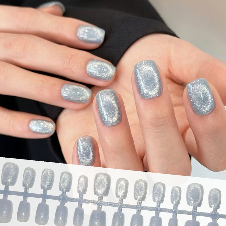 Shimmering Gel Press-On Nails