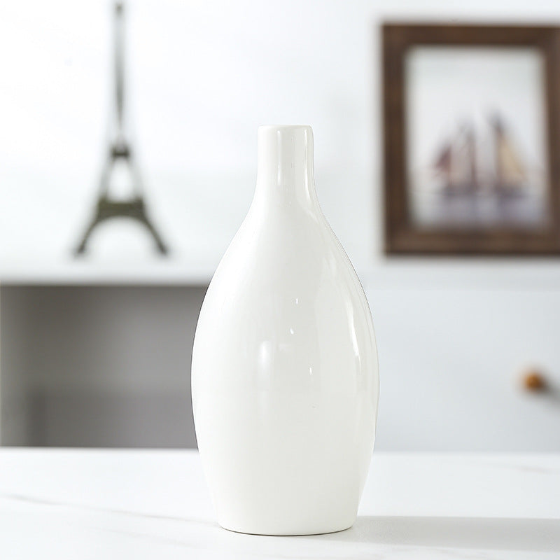 Elegant Decorative Ceramic Vessel Kalsten