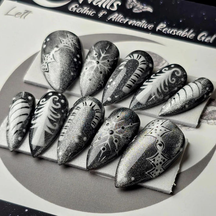 Creative Nail Art in Glamorous Black-White Design Kalsten