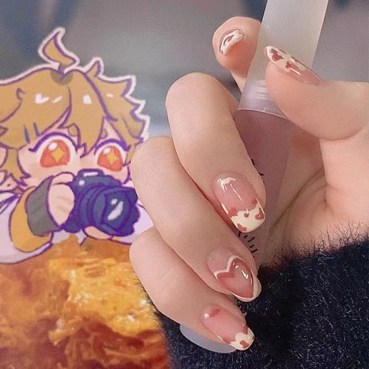 Artistic nail art with heart design Kalsten