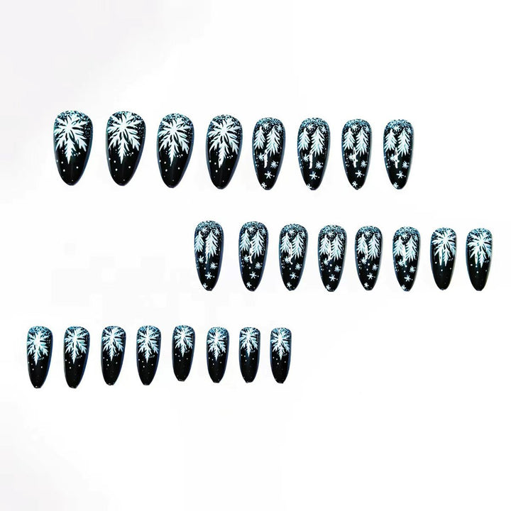 Snowy Winter-Themed Nail Art Kalsten