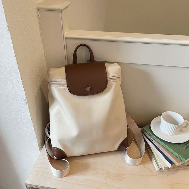 Versatile Urban Backpack with Secure Closure Kalsten