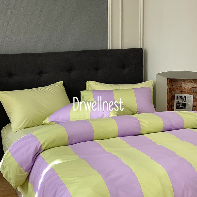 Striped bedding set made of cotton satin with concealed zip fastener
