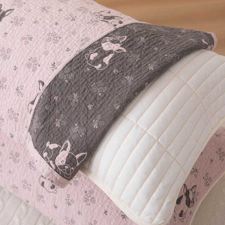 Ladies pillowcase with playful horse motif Kalsten