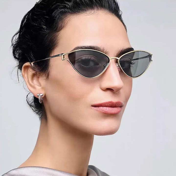 Women's Cat-Eye Sunglasses with Protective UV Filter and Elegant Metal Frame Kalsten