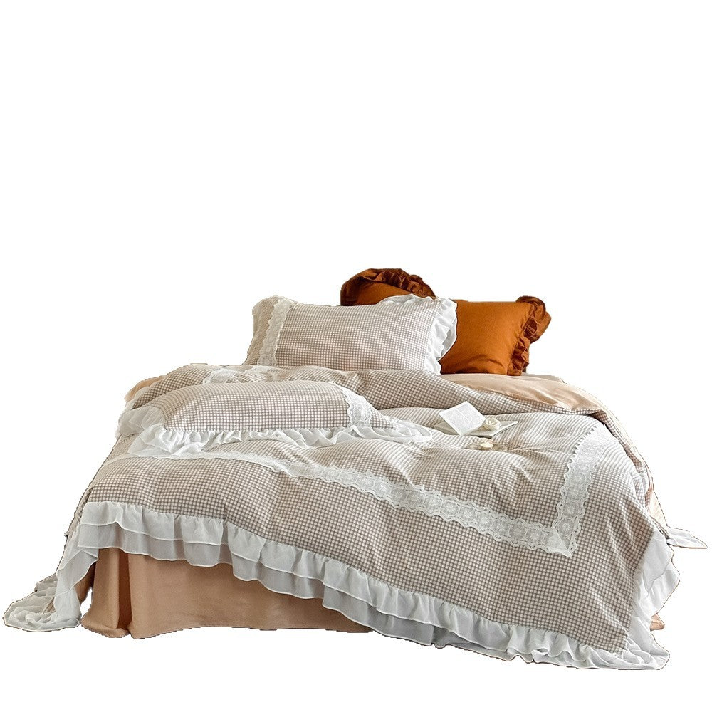 Bedding set with Vichy check, lace trim, and double-layer ruffle