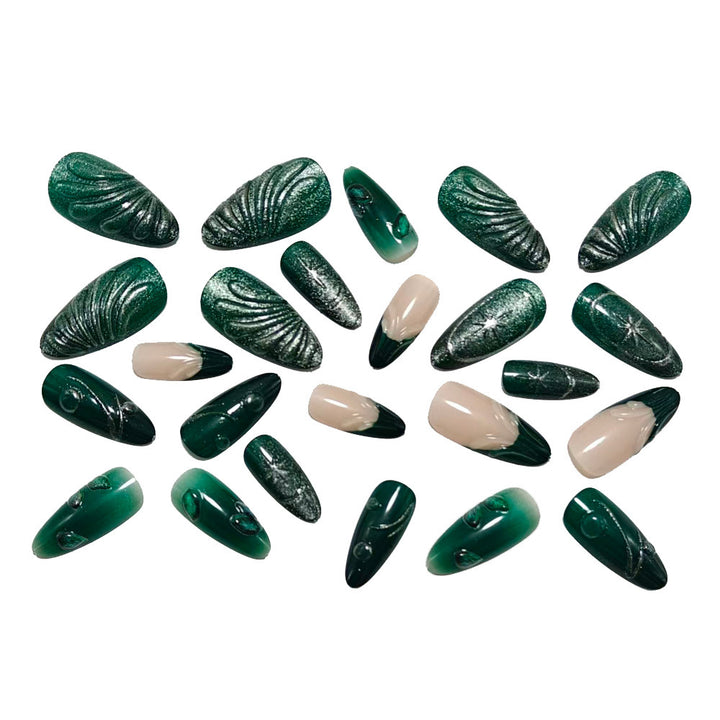 Artificial nails in an elegant design with botanical accents Kalsten